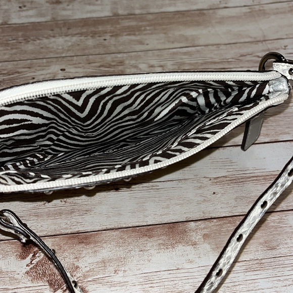 Coach Wristlet Coach Clutch - Picture 3 of 8